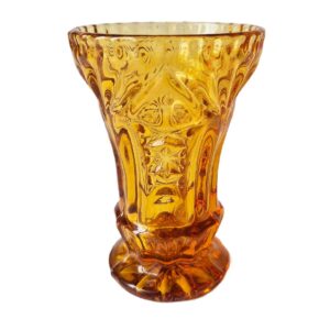 Wazonik szklany Huta Ząbkowice fot. Marek Ryszka